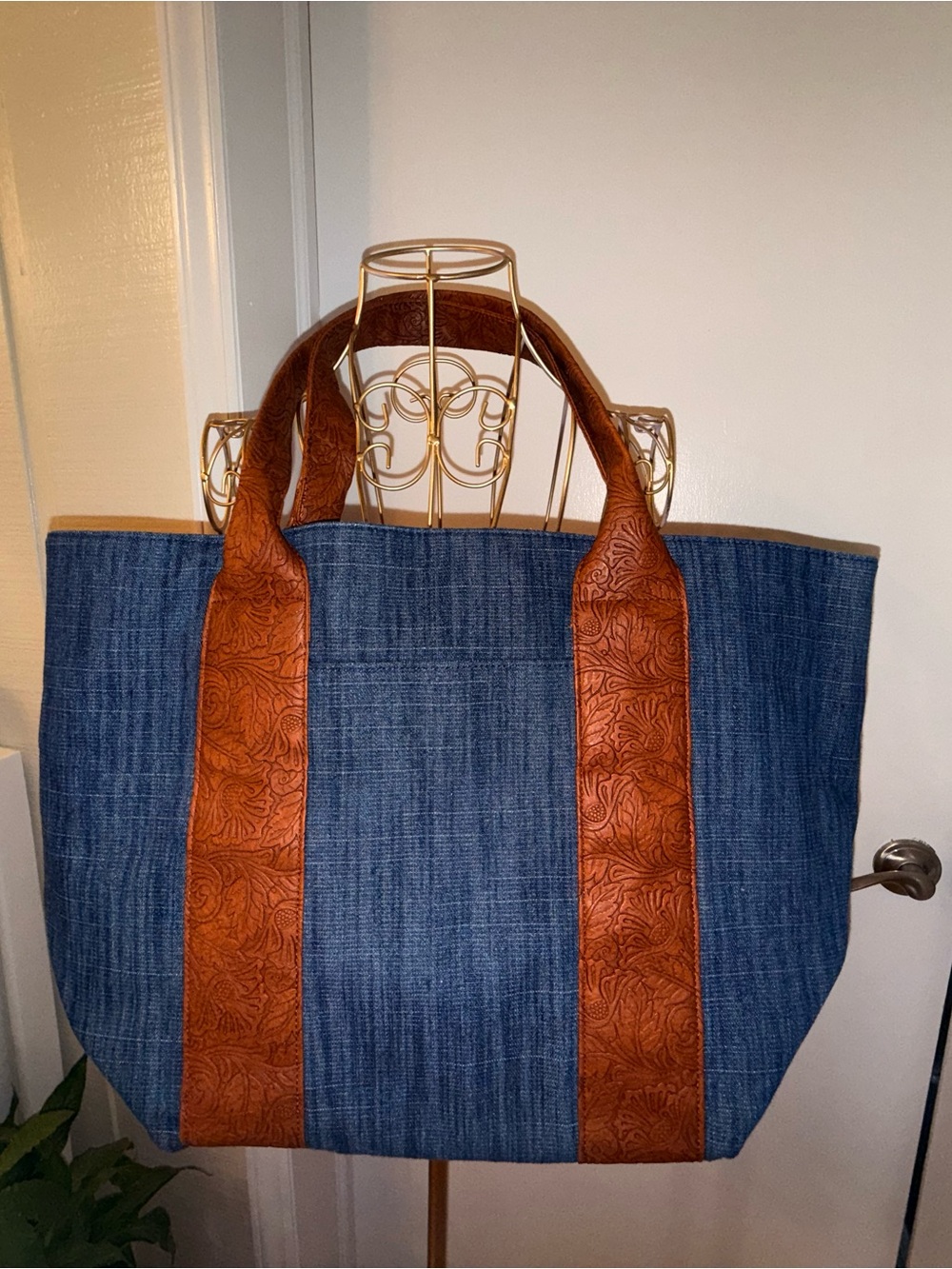 Pioneer Woman Denim Tote with Brown Western Detail on the straps